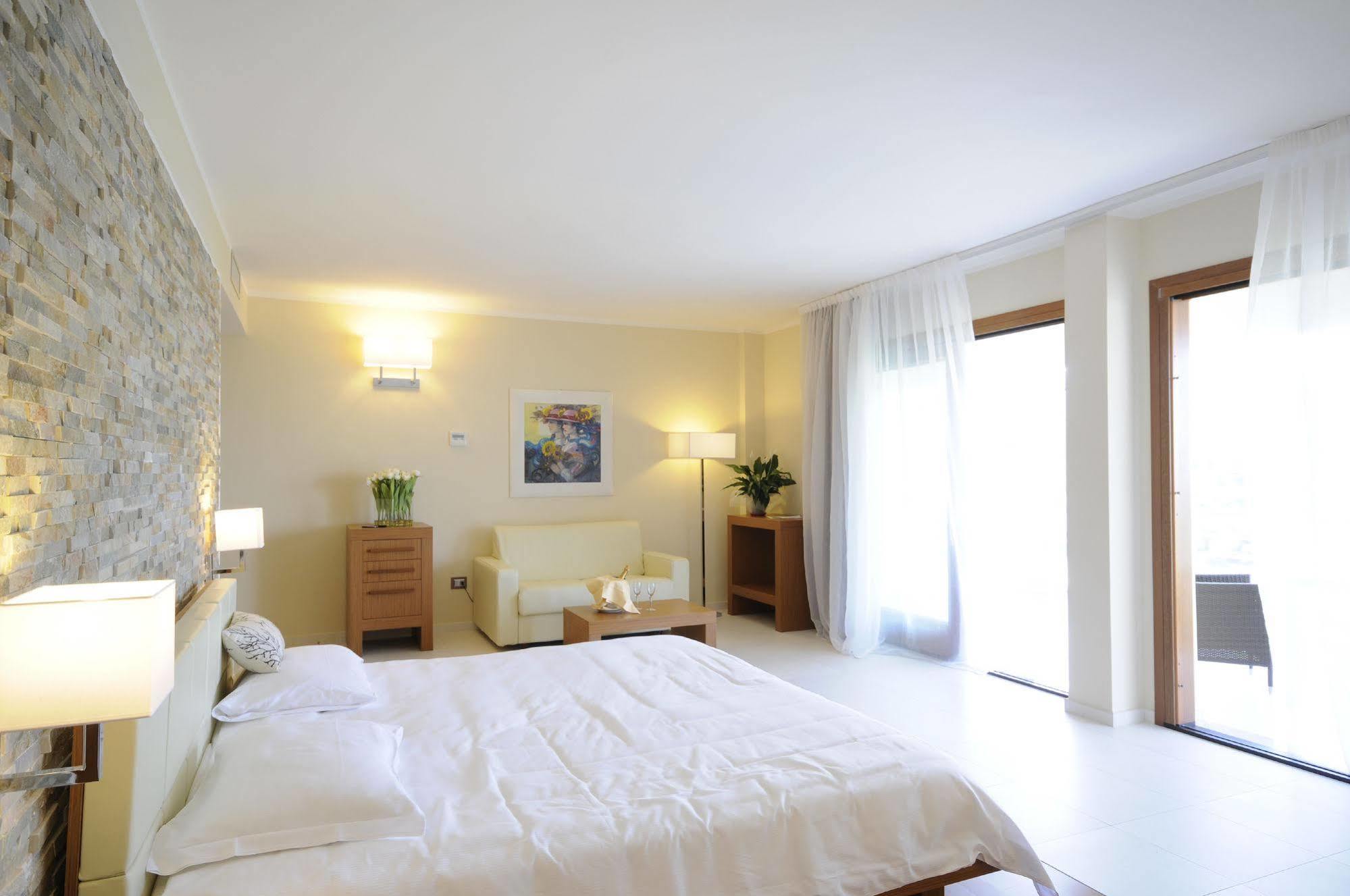 Pugnochiuso Resort - Hotel Del Faro Extérieur photo
